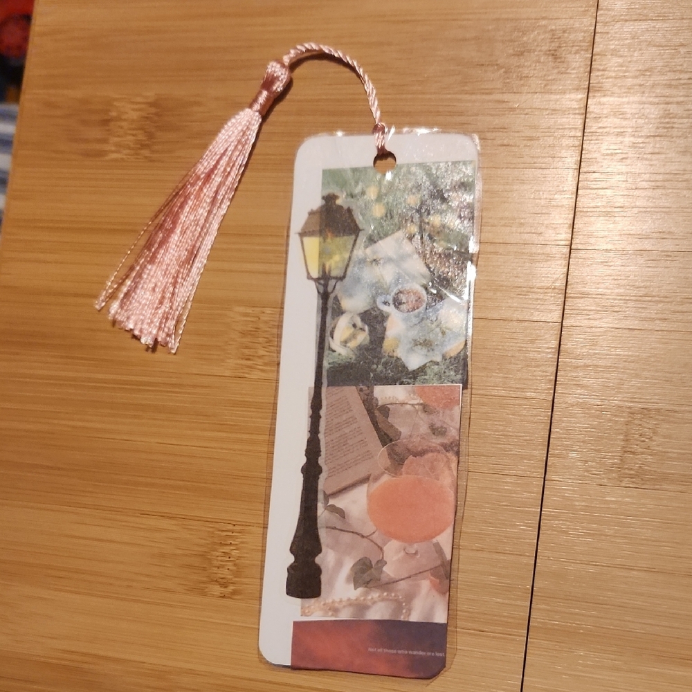 10/$20 Artistic Bookmark with Tassel